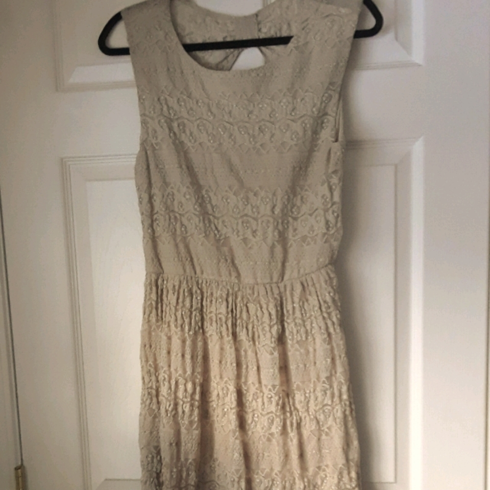 Three Pink Hearts Beige Lace Dress (M-J)